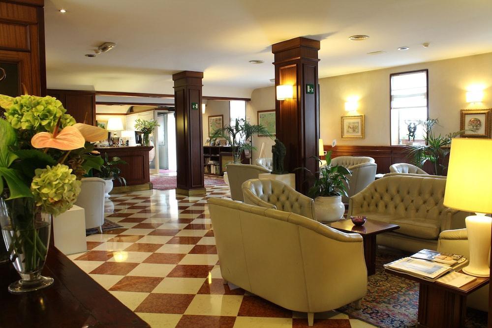 קסטלפרנקו ונטו Hotel Alla Torre מראה חיצוני תמונה