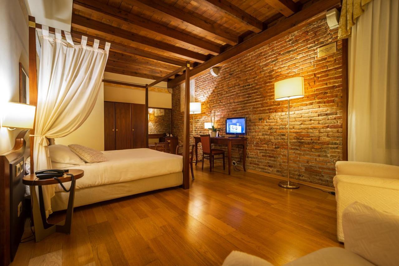 קסטלפרנקו ונטו Hotel Alla Torre מראה חיצוני תמונה
